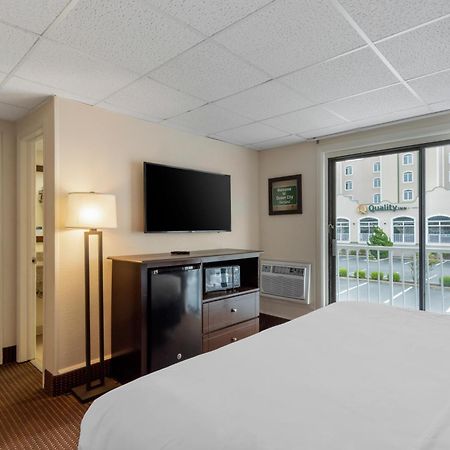 Quality Inn Ocean City Beachfront Buitenkant foto